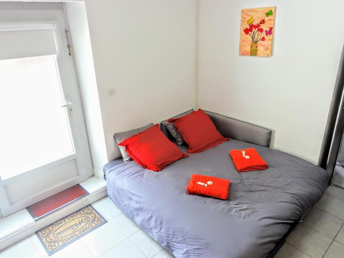 Au Petit Marcadal **sanctuaires, hôpital, gare** Apartment Lourdes Bagian luar foto