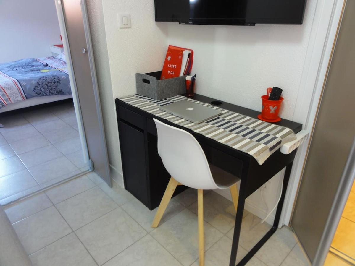 Au Petit Marcadal **sanctuaires, hôpital, gare** Apartment Lourdes Bagian luar foto