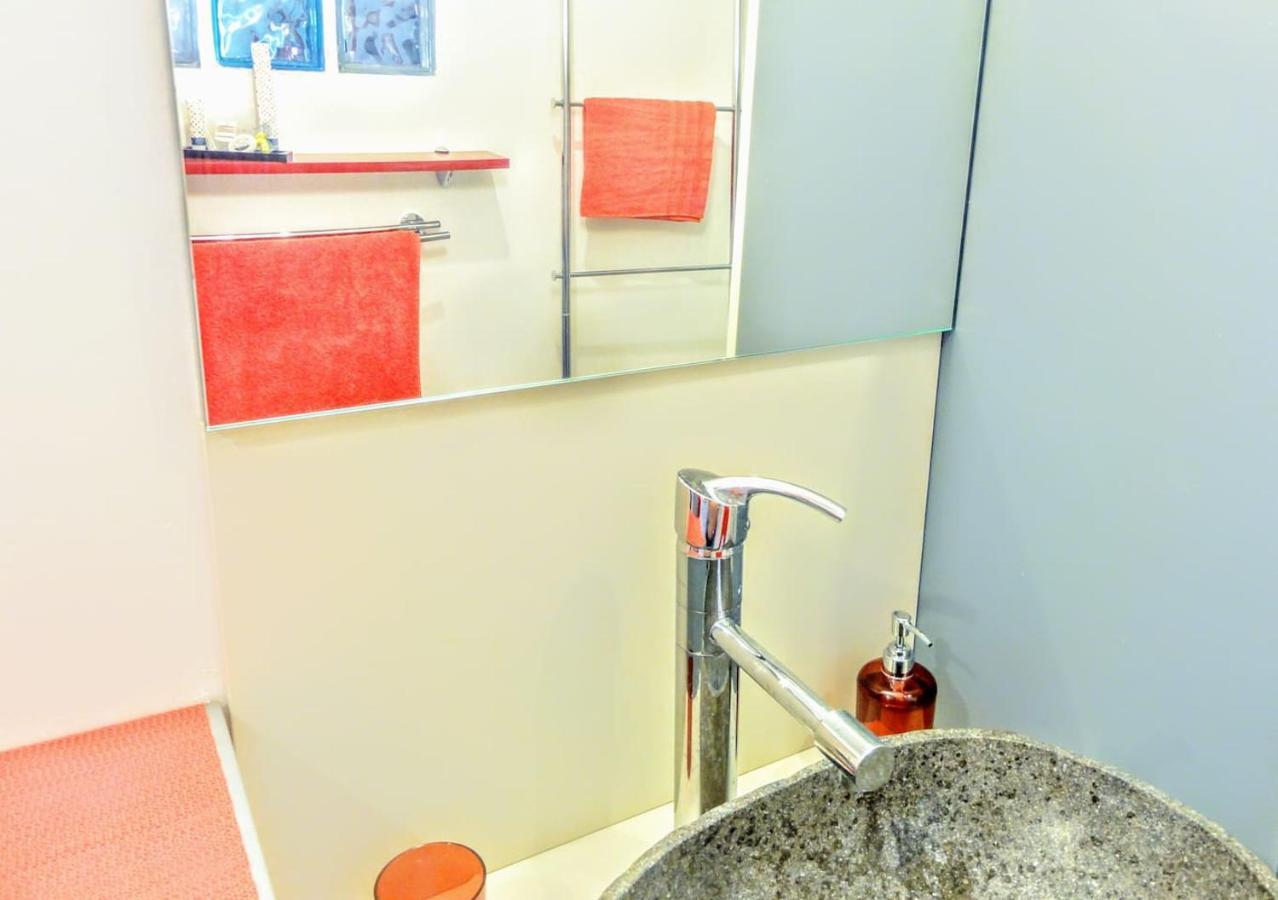 Au Petit Marcadal **sanctuaires, hôpital, gare** Apartment Lourdes Bagian luar foto